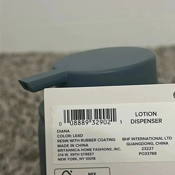 Ugg Lotion Dipenser - Picture 4 of 5